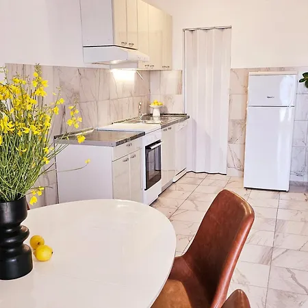 Apartment Wish Podstrana